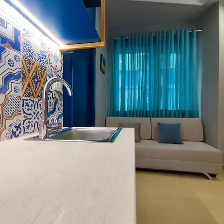 Laiola * Tirana